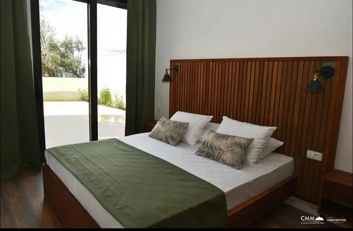 SATILIK – Deniz manzaralı lüks daireler | Budva yakınlarında özel bir konum | Fiyata garaj yeri dahildir